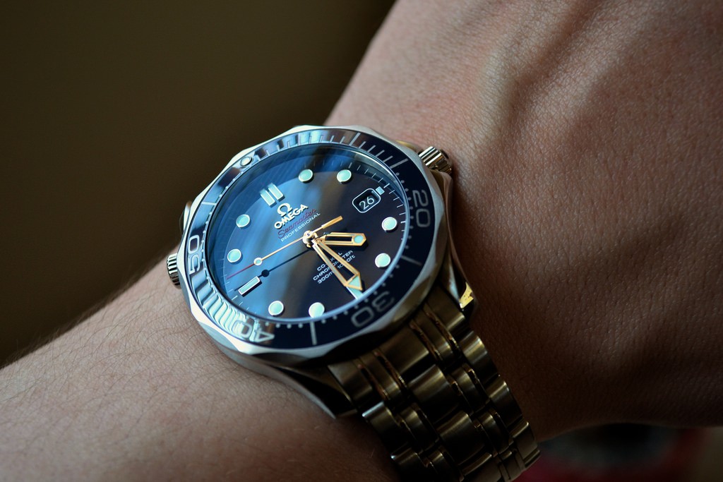 omega-seamaster-fake-blue-dials-2