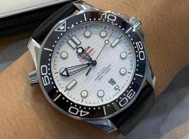 The white Omega Seamaster looks pure and understated.