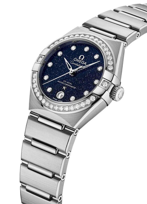 Diamonds largely improve the beauty and charm of the Omega fake watches online.
